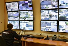 В Ухте разыскивают водителя серебристого Chevrolet Lacetti.