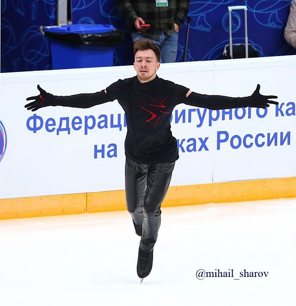  Дмитрий Алиев -  второй в короткой программе на первом этапе Гран-при России